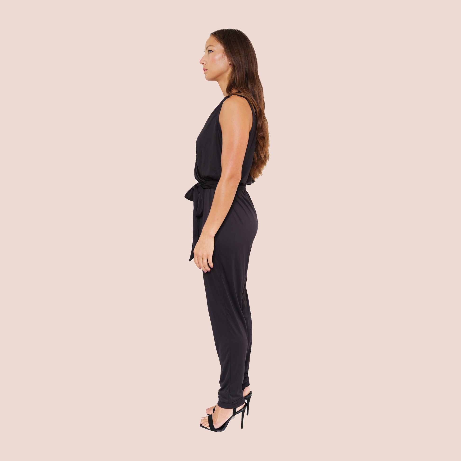 women's sustainable sleeveless jumpsuit